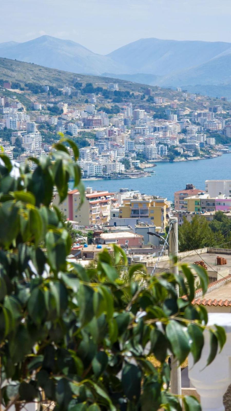 Vila Basho Sarande Exterior photo