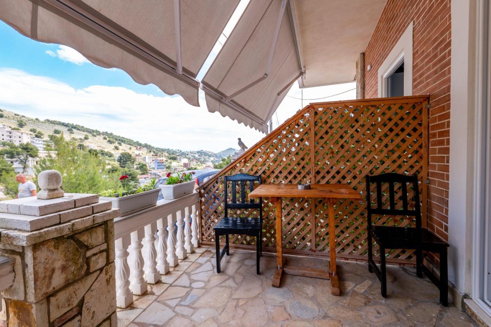 Vila Basho Sarande Exterior photo
